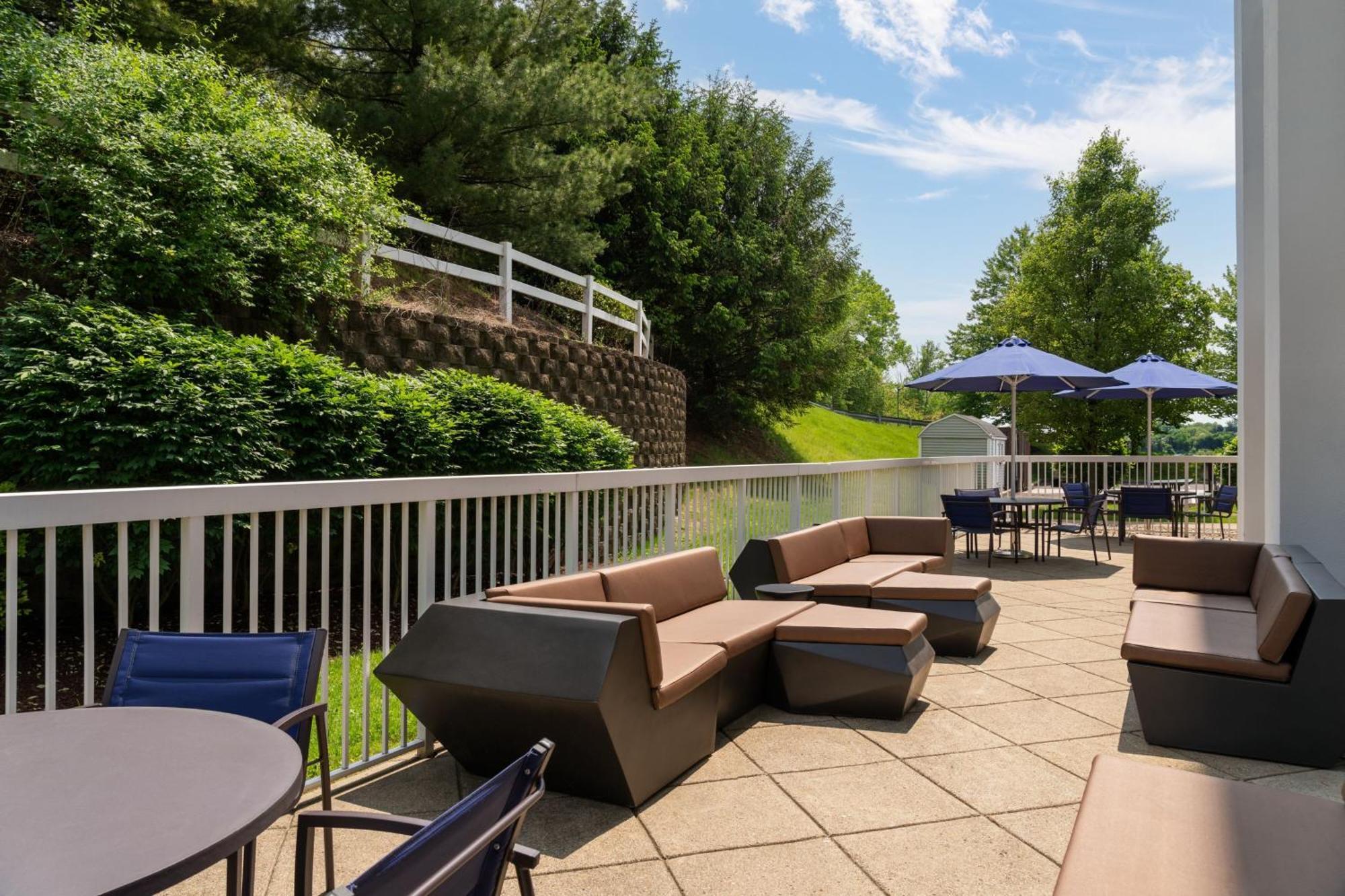 Springhill Suites West Mifflin Eksteriør bilde